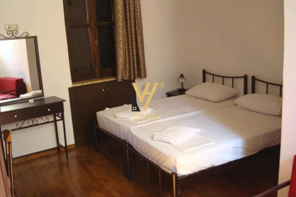 Shtepi me qera Apartament ne Tirane, 2+1, Mobilimi E mobiluar, Pagesa 60,000  Leke.