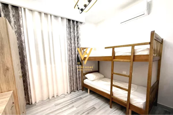 Shtepi me qera Apartament ne Tirane, 2+1, Mobilimi E mobiluar, Pagesa 65,000  Leke.